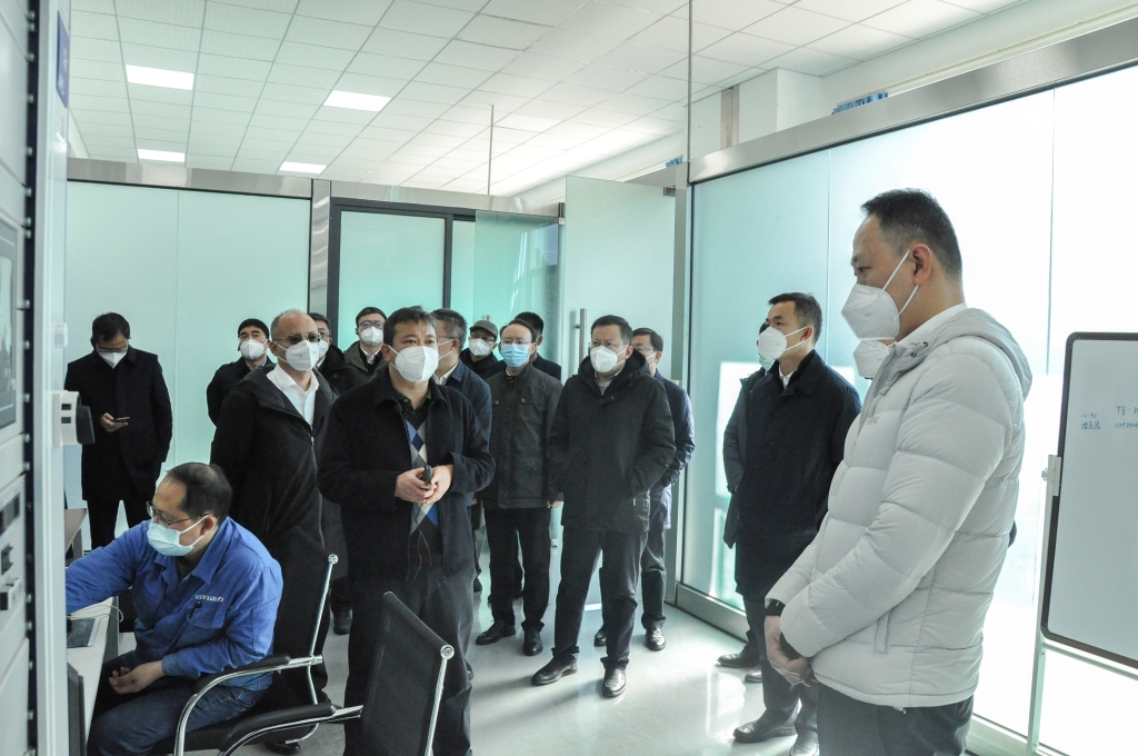 “西老革”调查团到太阳集团tyc1286发展调研