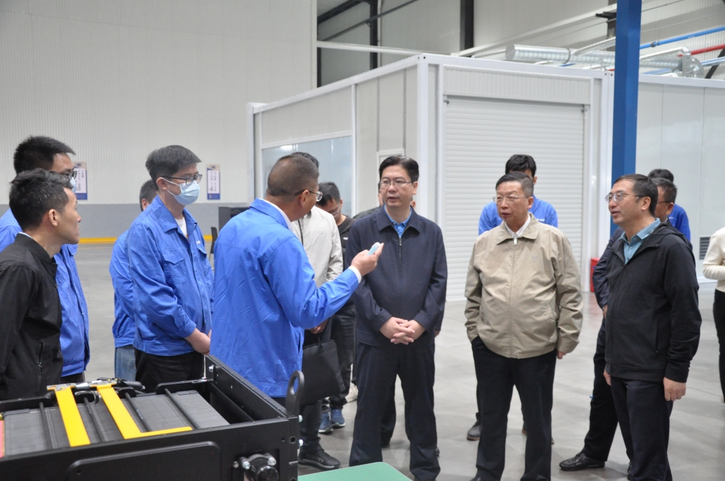 昆明市氢能、储能等绿色能源产业调研组到云南太阳集团tyc1286动力集团有限公司发展调研